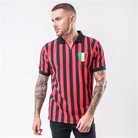 Retro AC Milan Football Shirts & Kits